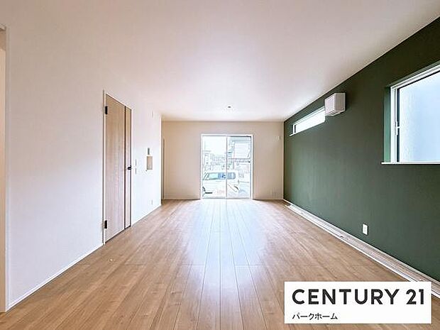 【ダイニング】家族だんらんを楽しめるダイニングルームです！