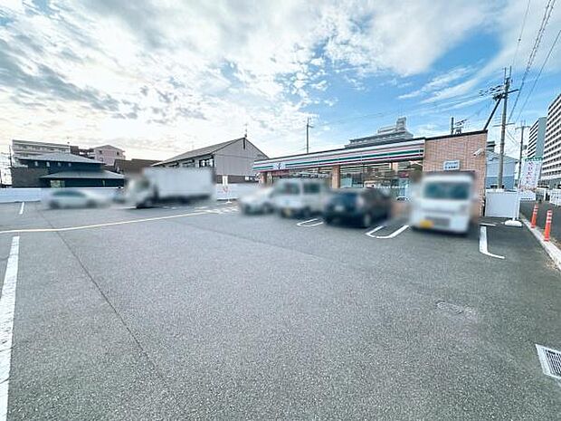 セブンイレブン栗東駅前店まで665m、24時間営業