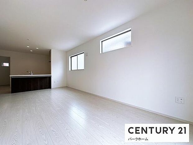 【ダイニング】家族だんらんを楽しめるダイニングルームです！