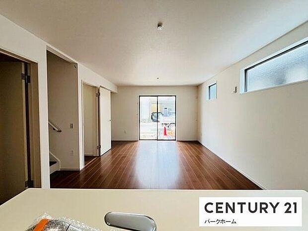 【リビング】リビングイン階段で家族とのコミュニケーションが自然と生まれます。