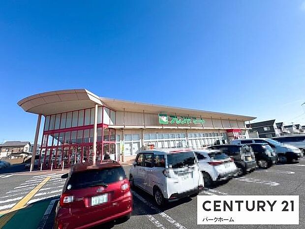 フレンドマート守山水保店まで800m、【営業時間】9:30〜22:00