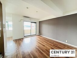 ティアラ大津 3LDKのリビング/ダイニング