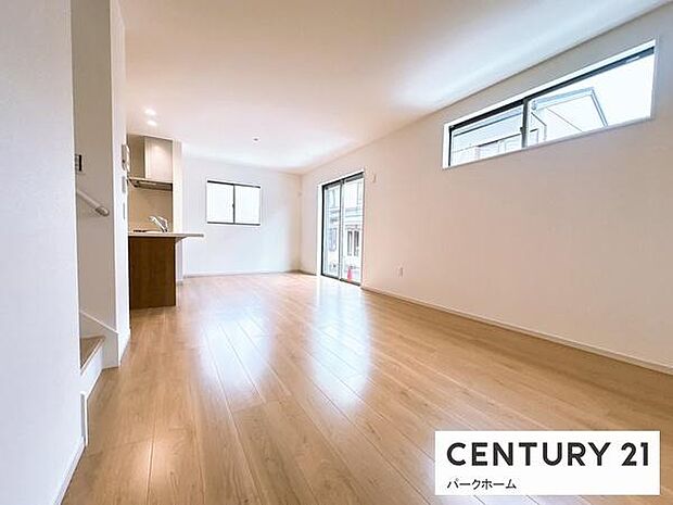 【ダイニング】家族だんらんを楽しめるダイニングルームです!