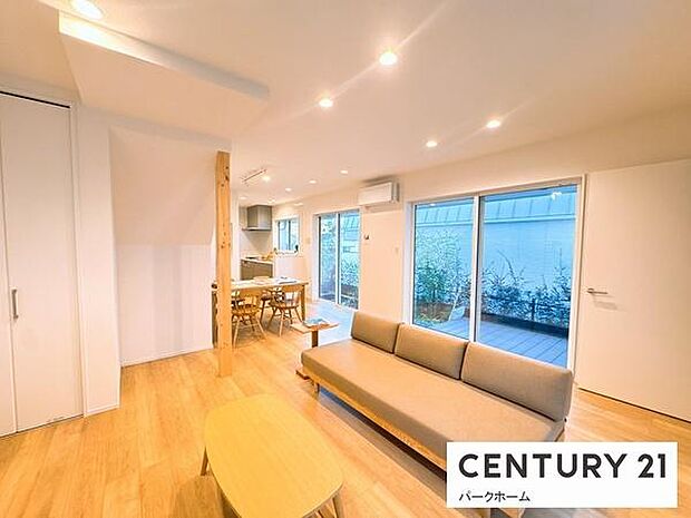 【リビング】ゆったりくつろぎのリビング!