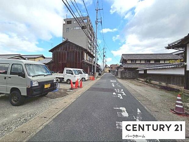 【前面道路】現地の前の道です！（2025年12月撮影）
