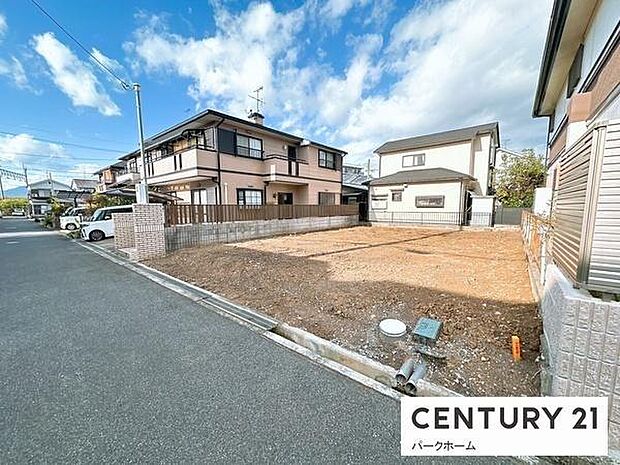 前面道路ゆったり、陽当たり良好の住宅用地