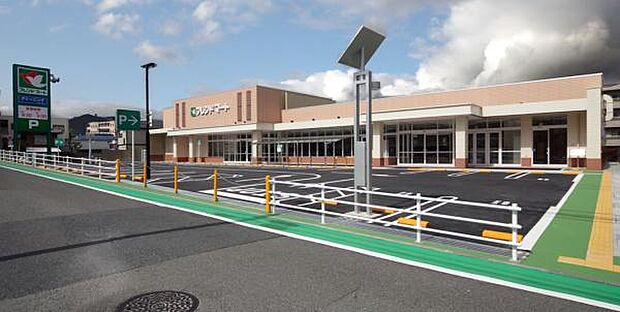 フレンドマート大津西の庄店まで850m、【営業時間】9:30~20:00