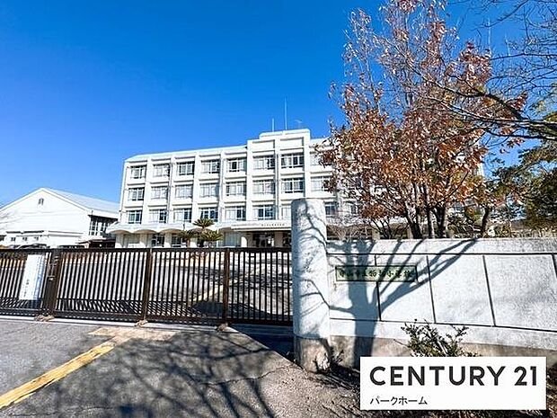 守山市立物部小学校まで820m