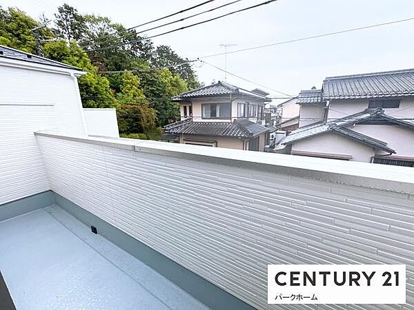 【バルコニー】日当たりの良いバルコニーです！