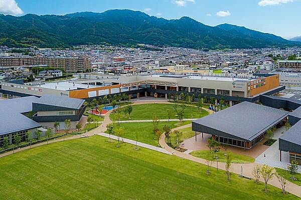 ブランチ大津京まで1674m