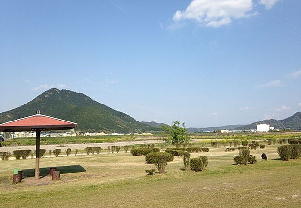 栗東市野洲川運動公園まで364m、【利用時間】9:00~日没まで