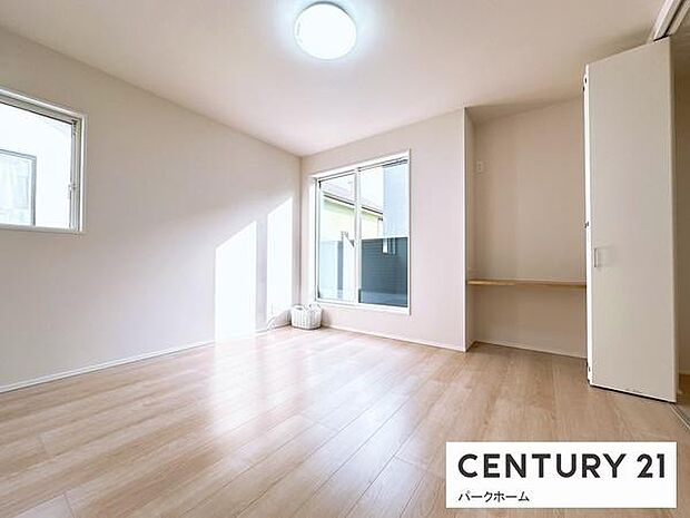 バルコニーに面しているので生活しやすいです。