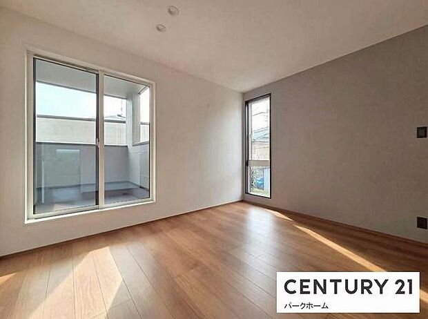 バルコニーに面しているので生活しやすいです。