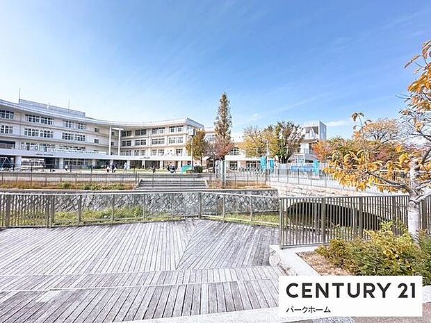 守山認定こども園守山幼稚園まで644m