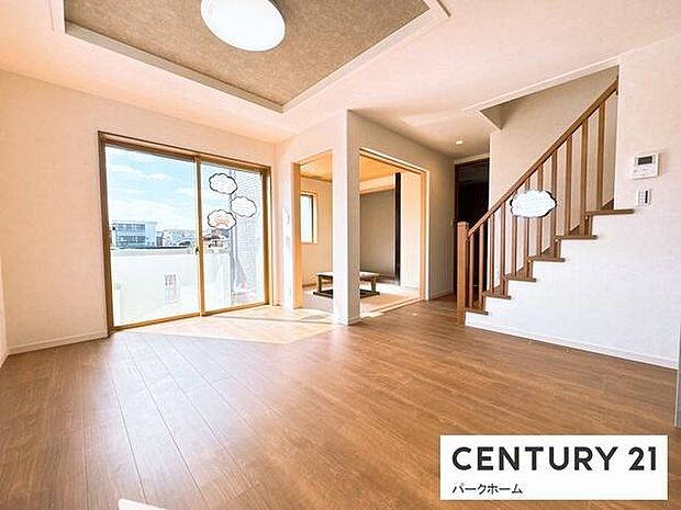 くつろぎと家事を両立する、見渡しの良いLDK