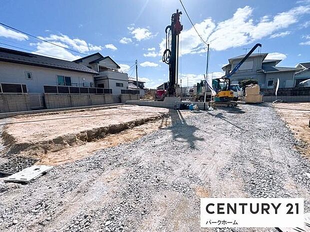 【前面道路】現地の前の道です!