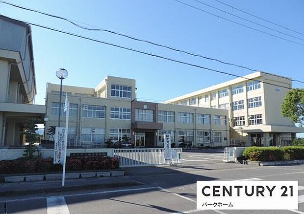 草津市立新堂中学校まで2118m