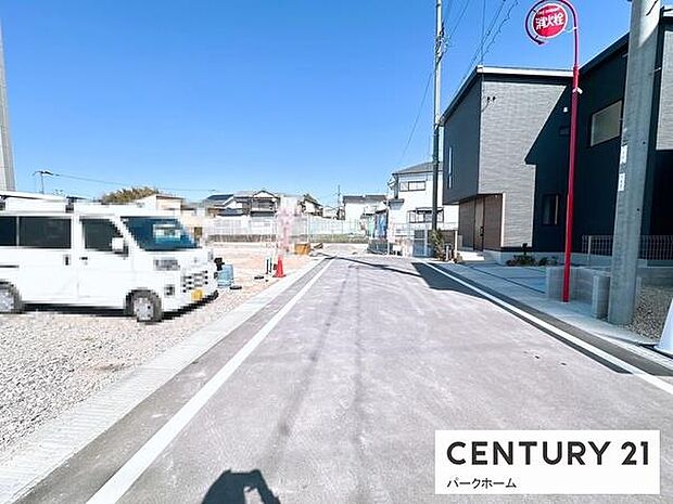 新築が建ち並ぶきれいな分譲地。将来の資産性にも期待できます。(2026年3月12日撮影)