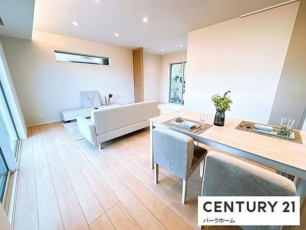 くつろぎと家事を両立する、見渡しの良いLDK