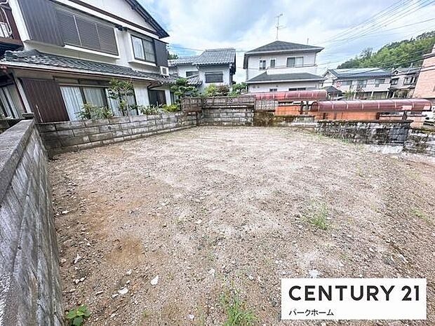 広さを生かして家庭菜園やドッグランも楽しめます。