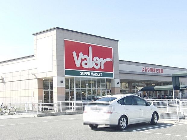 バロー守山駅東店まで880m、【営業時間】9:30~21:00 ※日曜日は9:00に開店致します。