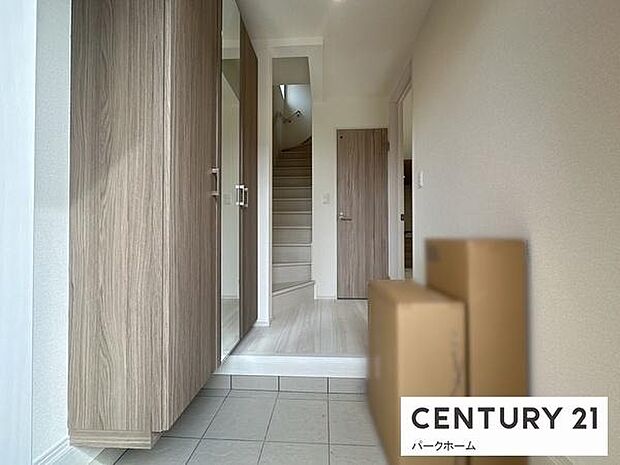 【玄関】大容量のシューズボックス完備！