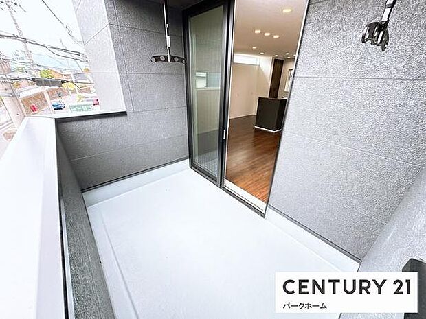 【バルコニー】日当たりの良いバルコニーです!