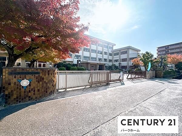 守山市立吉身小学校まで730m