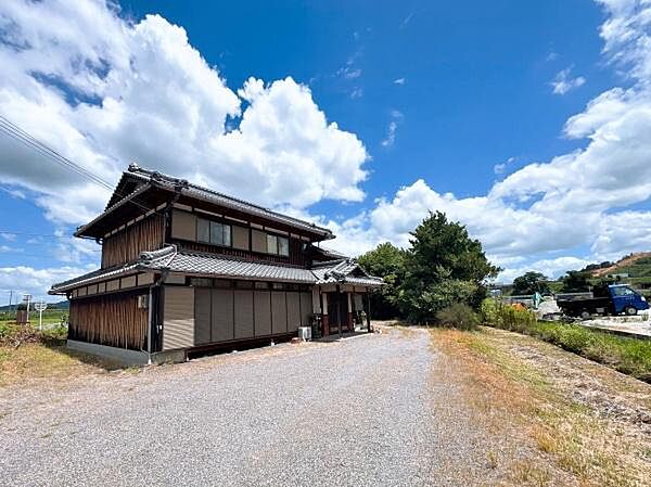 外観：325000129180