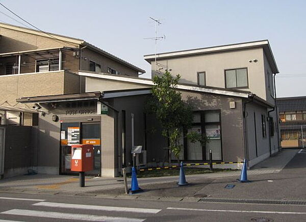 金勝郵便局まで1400m、【営業時間】月曜日～金曜日9時00分～17時00分　【定休日】土曜日・日曜日・祝日