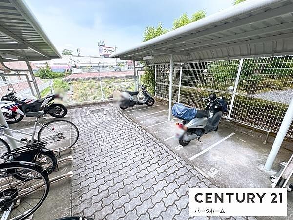 【バイク置き場】台数に限りがございます！