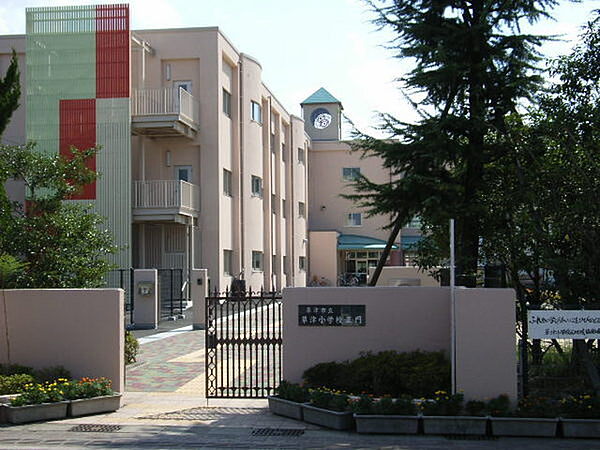草津市立草津小学校まで728m