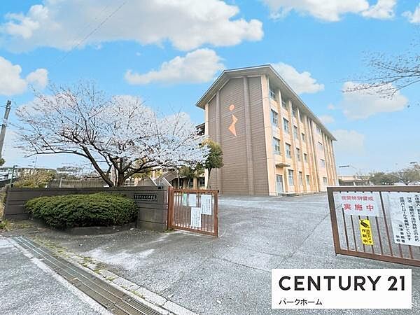 草津市立玉川中学校まで2100m