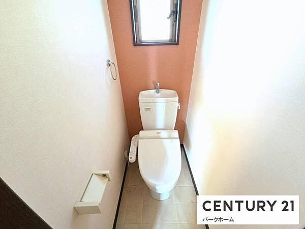 【トイレ】2階にもトイレを完備しているので便利です！