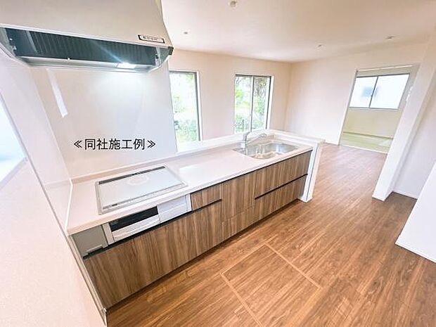 【キッチン】使い勝手と機能性を両立した快適キッチンです!