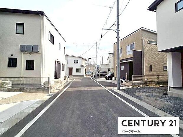 新築が建ち並ぶきれいな分譲地。将来の資産性にも期待できます。（2026年2月6日撮影）