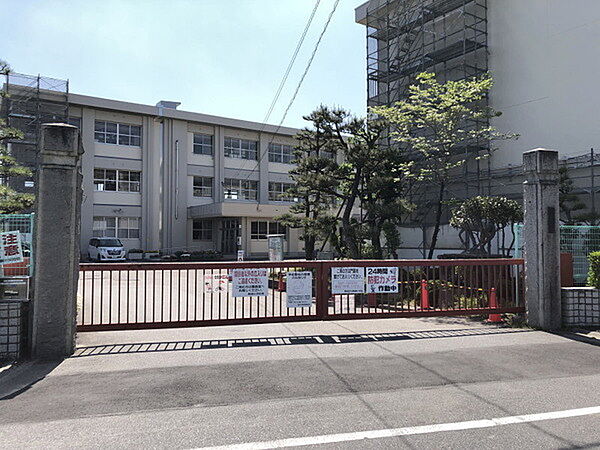 豊田市立駒場小学校まで691m