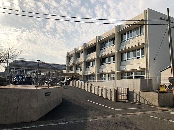 ＊棚尾小学校＊ 600m