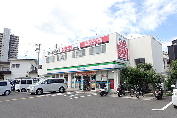 画像26:ファミリーマート和泉府中町一丁目店まで528m