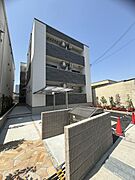 鳳駅より徒歩9分 1階 築1年8ヶ月の賃貸物件