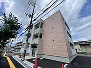 和泉府中駅より徒歩11分 3階 築2年2ヶ月の賃貸物件
