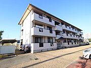 和泉府中駅より徒歩12分 築31年2ヶ月 3階建の賃貸物件