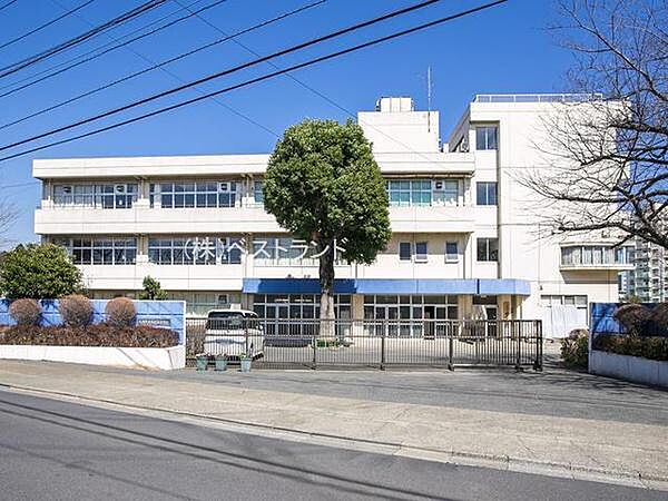 八千代市立村上中学校まで400m