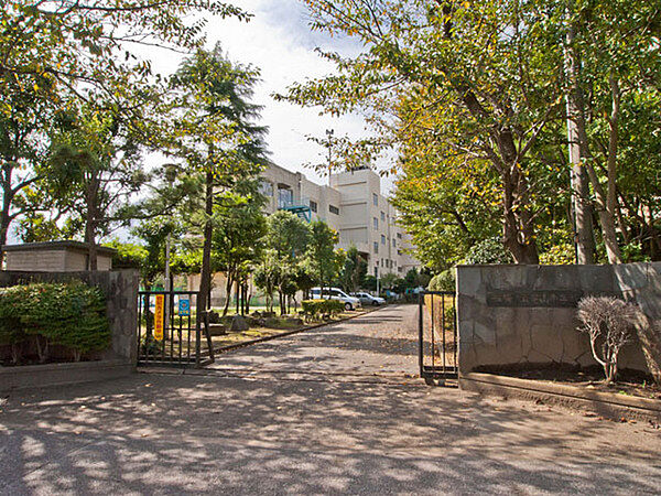 船橋市立芝山中学校まで1200m