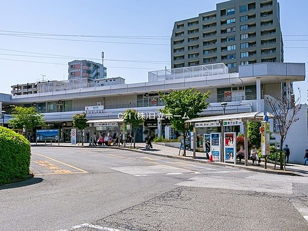 鷺沼駅（東急田園都市線）まで1142m、商業施設と住環境の調和がとれた住み良い街。鷺沼駅前からたまプラーザ駅方面へ続く桜並木がきれいです。