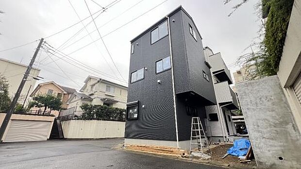 《現地》 ■青い空と白い雲、気分が晴れる場所がここにあります。