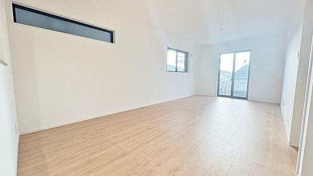 《リビングダイニング》　■上質な時間を育む暮らしのメインステージ。