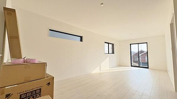 《リビングダイニング》 ■上質な時間を育む暮らしのメインステージ。