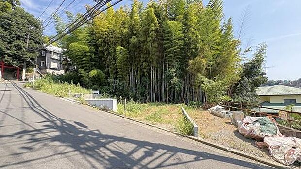 《現地》　■建築中の写真です。