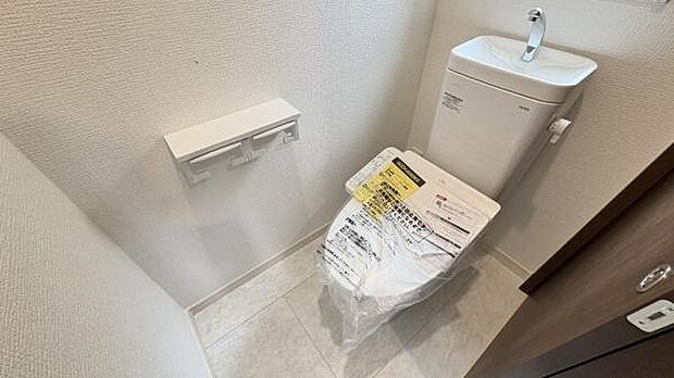 《トイレ》　■清潔感のある落ち着いたトイレ。